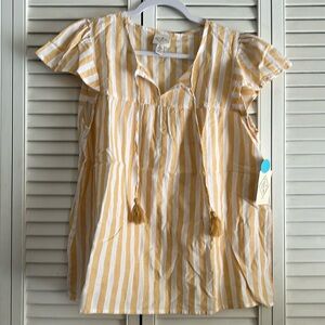 Cream & White Size PL NWT shirt Smoke Free Home No Rips No Stains